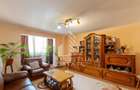 Apartament cu 3 camere decomandat în Dâmbovița - 1