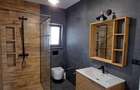 Casă cu 5 camere cu Teren 400 Mp în Moșnița Nouă - 11