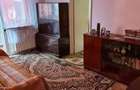 Apartament cu 3 camere semidecomandat în Central - 1