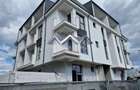 Apartament cu 3 camere semidecomandat în Otopeni - 1