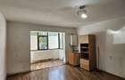 Apartament 2 camere, semidecomandat, micro 3 - 3