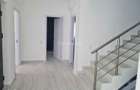 Inchiriez vila cu 5 camere, 2 bai,curte 430 mp,ratb 3 minute - 3