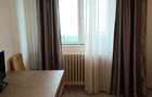 Apartament cu 3 camere decomandat în Titan