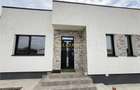 Casa individuala parter 4 camere 2 bai + dressing - 12