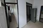Ofer spre inchiriere doua apartamente situate intr-o curte privata, in municipiul Braila, zona Unirii.