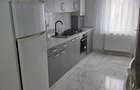 Inchiriez apartament cu 2 camere,decomandat - 2
