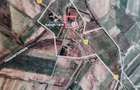 Teren extravilan cu o constructie agricola - 1
