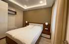 Apartament cu 3 camere decomandat în Romană