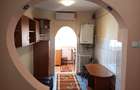 Inchiriez Apartament 2 camere DECOMANDAT, zona linistita, zona Liceu Economic, Etaj 1/4, Botosani - 3