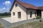 Casă cu 4 camere în Exterior Vest - 1