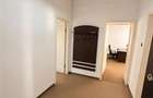 Spatiu pretabil:birouri/ cabinete/ servicii, acces stradal,curte proprie,Central - 4