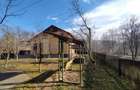 Casă cu 4 camere cu Teren 1300 Mp în Central - 2