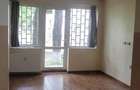 Spațiu comercial, de 25 mp, în Central - 4