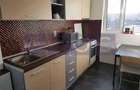 Apartament cu 3 camere decomandat în Tineretului - 1