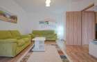 Apartament cu 3 camere decomandat în Tractorul - 2