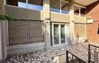 Inchiriez apartament foarte spatios, Boul Rosu
