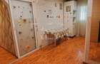 Apartament cu 3 camere semidecomandat în Rahova - 1