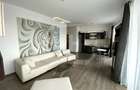 Apartament cu 3 camere semidecomandat în Central - 2