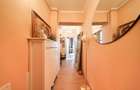 Apartament cu 3 camere decomandat în Tractorul - 8