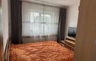 Inchiriez apartament 3 camere - 2