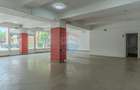 Spațiu comercial, de 125 mp, în Central - 4
