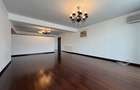 Apartament cu 7 camere decomandat în Iancu Nicolae - 6