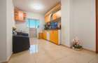 Vând apartament cu 3 camere central,  - 4