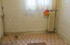 Apartament 4 camere Titan - metrou Nicolae Grigorescu - etaj 1 -bloc H - 12