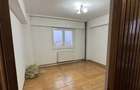 Apartament cu 3 camere decomandate zona Burdujeni - 1