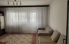 Apartament cu 3 camere decomandat în Astra - 2