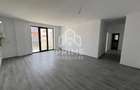 Apartament cu 3 camere decomandat în Central - 2