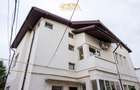 Apartament cu 3 camere semidecomandat în Central - 6