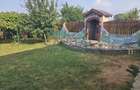 Casă individuală cu 10 camere cu Canalizare în Cordun - 2