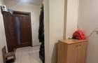 Apartament cu 4 camere semidecomandat în Tractorul - 8