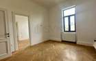 Apartament cu 4 camere decomandat în P-ța Unirii - 8
