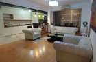 Apartament cu 3 camere semidecomandat în Central - 1