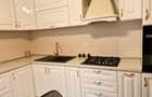 Duplex cu 4 camere cu Canalizare în Central - 10