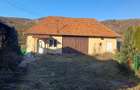 Casa cu anexe de vanzare - 4