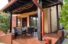 Vila 4 camere cu piscina in Bucov. - 14