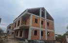 Duplex cu 6 camere cu Canalizare în Berceni - 1