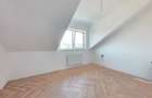Apartament cu 3 camere decomandat în Tractorul - 7