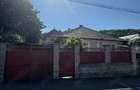Casa de vanzare - Zona lini?tita - 5