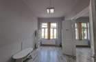 Apartament cu 3 camere semidecomandat în Central - 3
