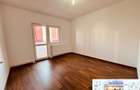 Apartament cu 4 camere decomandat în Micro 20 - 2
