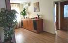 Vand apt 4 camere in Onesti - 2