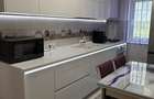 Apartament cu 3 camere în Central - 3