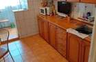 Apartament cu 3 camere semidecomandat în Teiul Doamnei - 2