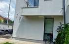 Casă individuală cu 5 camere cu Canalizare în Central - 2