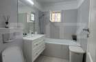 Apartament cu 3 camere decomandat în 13 Septembrie - 18