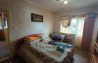 Apartament la casa / curte / Aleea B